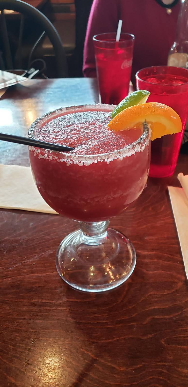 Los Tres Amigos Howell | restaurant | 4184 E Grand River Ave, Howell, MI 48843, USA | 5175458340 OR +1 517-545-8340