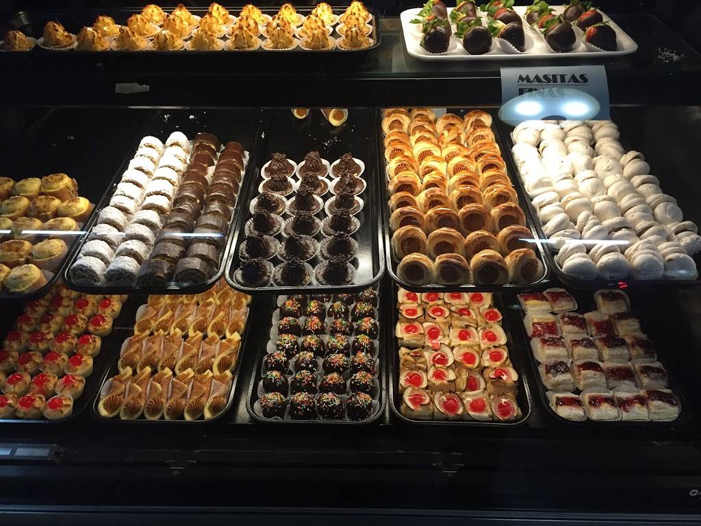 El Gauchito | restaurant | 4315 NW 7th St #25, Miami, FL 33126, USA | 3054474651 OR +1 305-447-4651