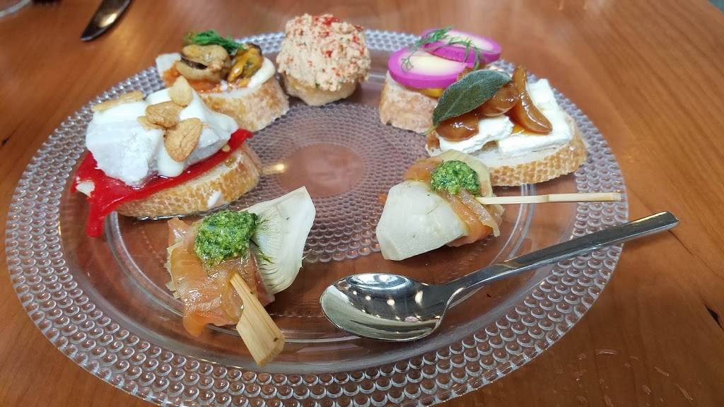 Zoko 822 Spanish Tapas and Gin Bar | restaurant | 822 Ottawa Ave NW, Grand Rapids, MI 49503, USA | 6168281118 OR +1 616-828-1118