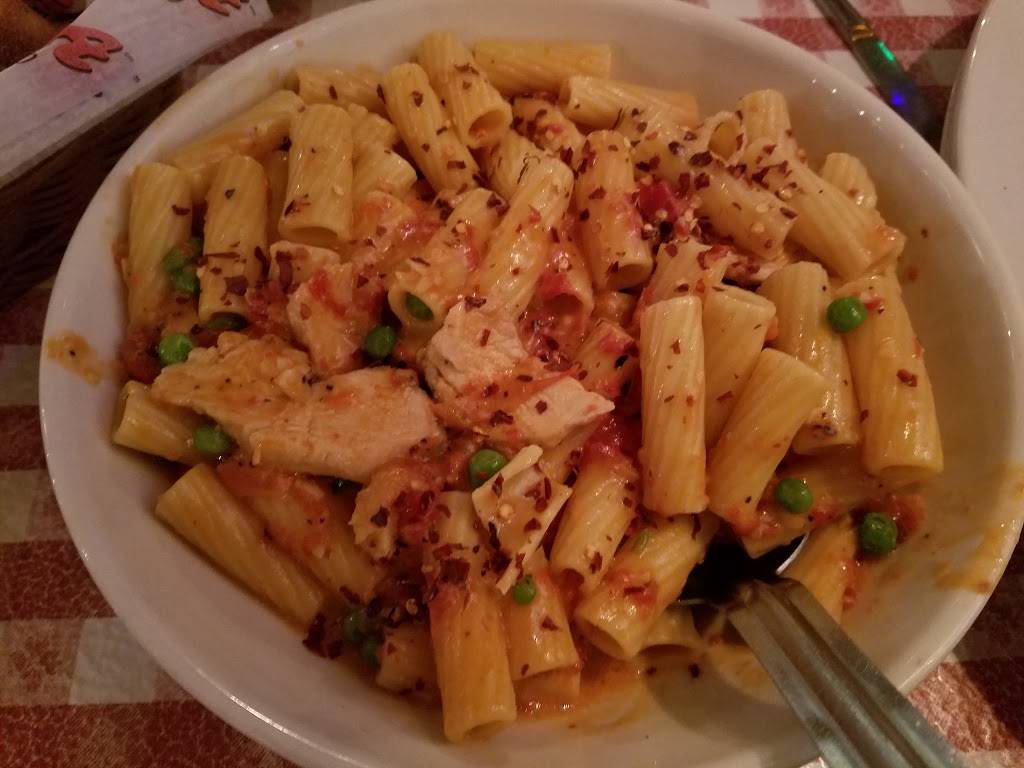 Buca di Beppo Italian Restaurant | restaurant | 659 U.S. 31 N, Greenwood, IN 46142, USA | 3178842822 OR +1 317-884-2822