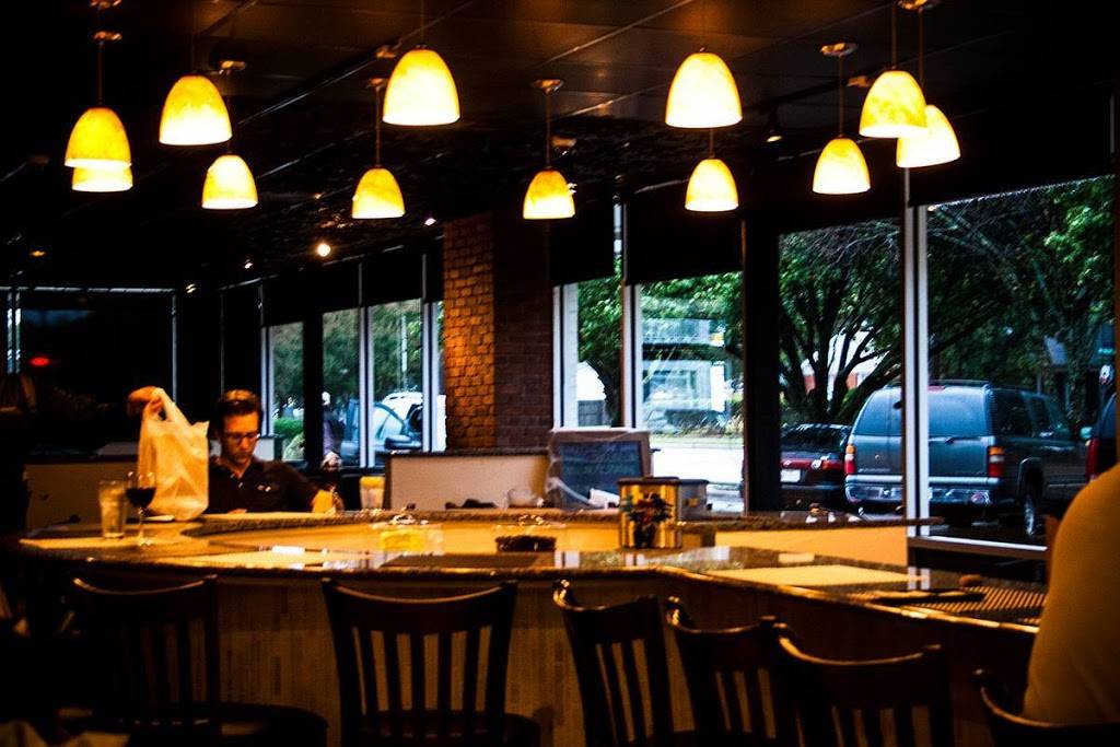 Alfonsos | restaurant | 718 N Buckner Blvd # 222, Dallas, TX 75218, USA | 2143277777 OR +1 214-327-7777