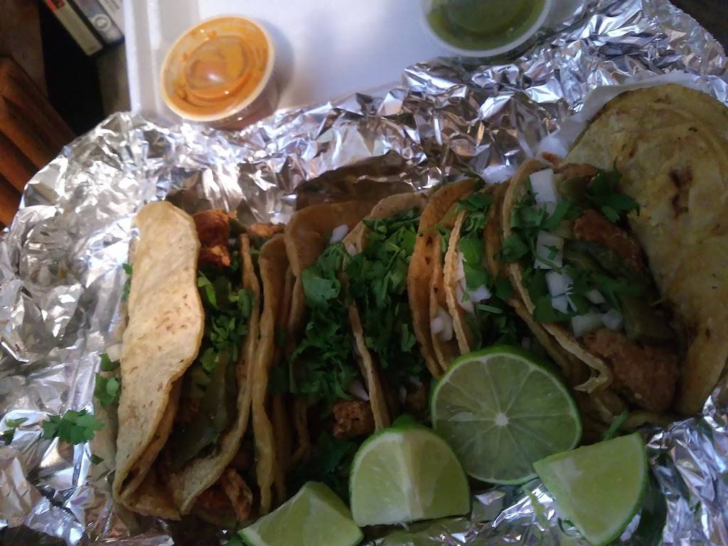 Taqueria Gonzalez | restaurant | 525 Kanuga Rd, Hendersonville, NC 28739, USA | 8282164150 OR +1 828-216-4150