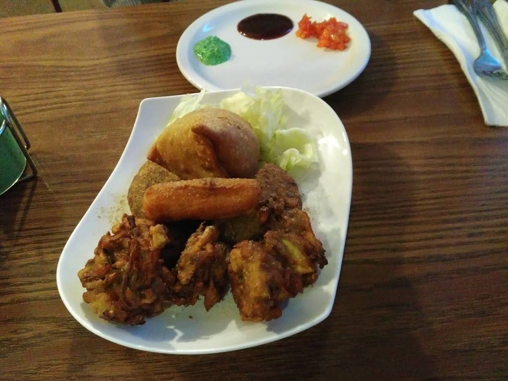 Indias Kitchen | restaurant | 2912 N Martin Luther King Jr Dr, Decatur, IL 62526, USA | 2177065111 OR +1 217-706-5111