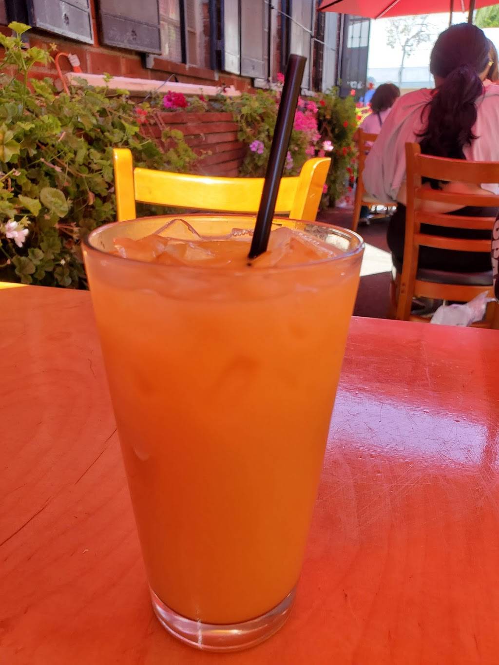 Ninas Cafe | restaurant | 6626 Atlantic Ave, Bell, CA 90201, USA | 3234849640 OR +1 323-484-9640