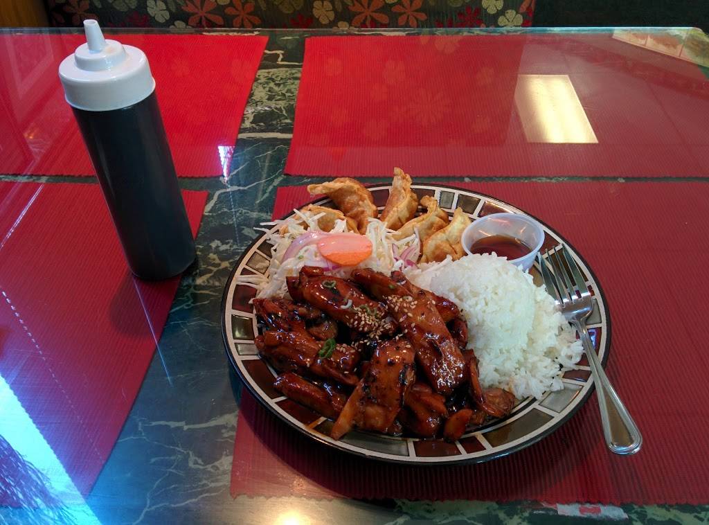 Teriyaki Town | restaurant | 4615 196th St SW #128, Lynnwood, WA 98036, USA | 4256735904 OR +1 425-673-5904