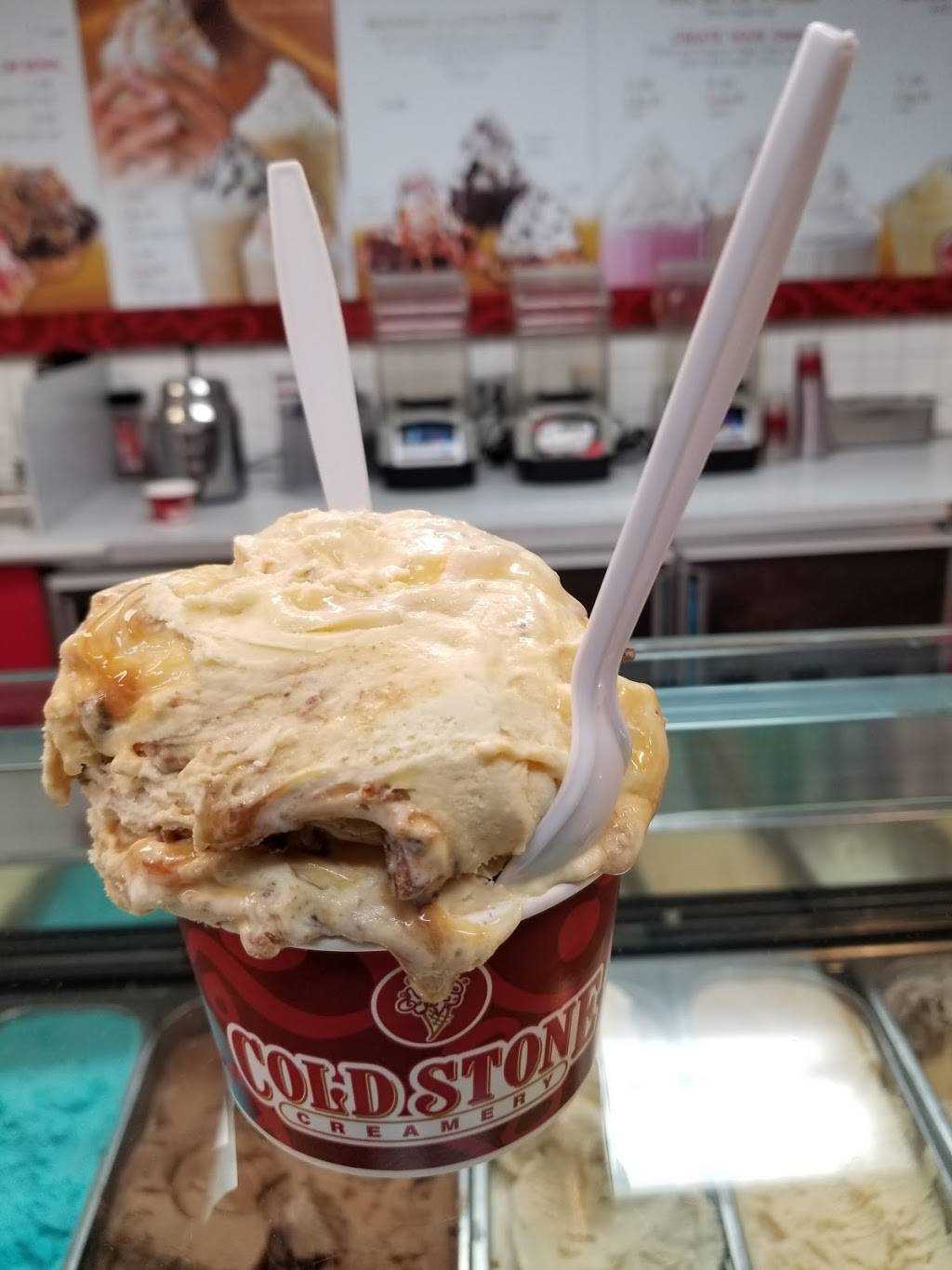 Cold Stone Creamery | bakery | 2448 San Diego Ave #C, San Diego, CA 92110, USA | 6195439057 OR +1 619-543-9057