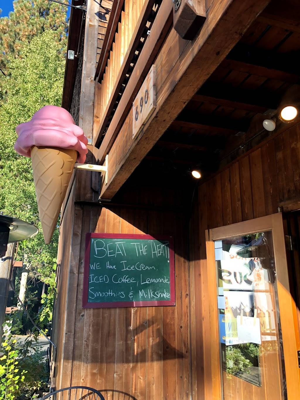 MOUNTAIN SLICE cafe and creamery | meal delivery | 690 N Lake Blvd, Tahoe City, CA 96145, USA | 5305830000 OR +1 530-583-0000