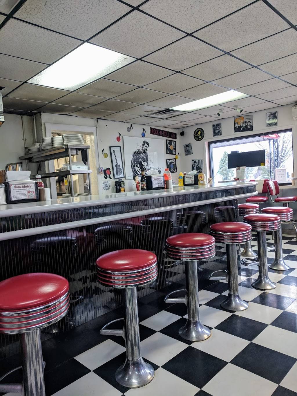 Heeters Drive In | restaurant | PA-54, Danville, PA 17821, USA | 5702755900 OR +1 570-275-5900