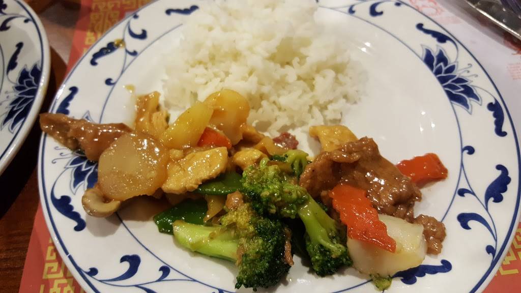 Hot Sizzling Wok | restaurant | 2333 W Laskey Rd, Toledo, OH 43613, USA | 4194750065 OR +1 419-475-0065