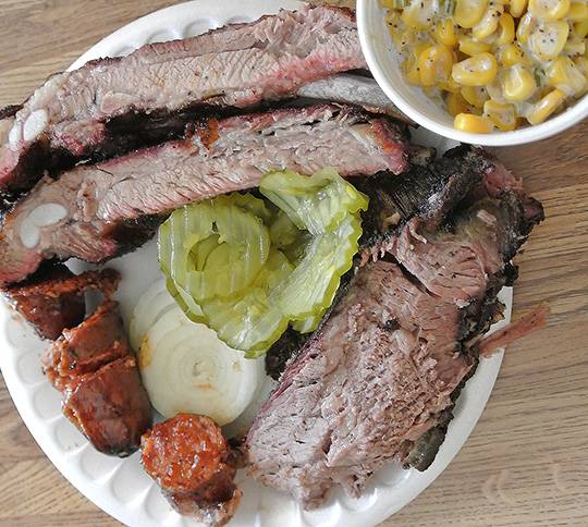 Pioneer BBQ | restaurant | 213 N Nixon Ave, Nixon, TX 78140, USA | 5127813005 OR +1 512-781-3005