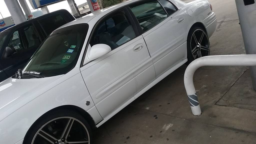 Churchs Chicken | restaurant | 1407 W Carrier Pkwy N, Grand Prairie, TX 75050, USA | 9726231355 OR +1 972-623-1355