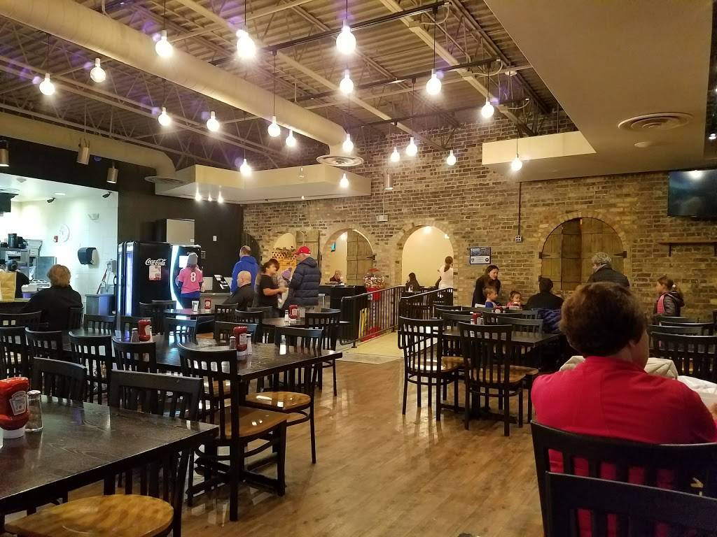 Backyard Grill | restaurant | 1825 2nd St, Highland Park, IL 60035, USA | 8476818400 OR +1 847-681-8400