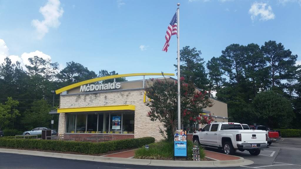 McDonalds | cafe | 596 US-701, Loris, SC 29569, USA | 8437561772 OR +1 843-756-1772