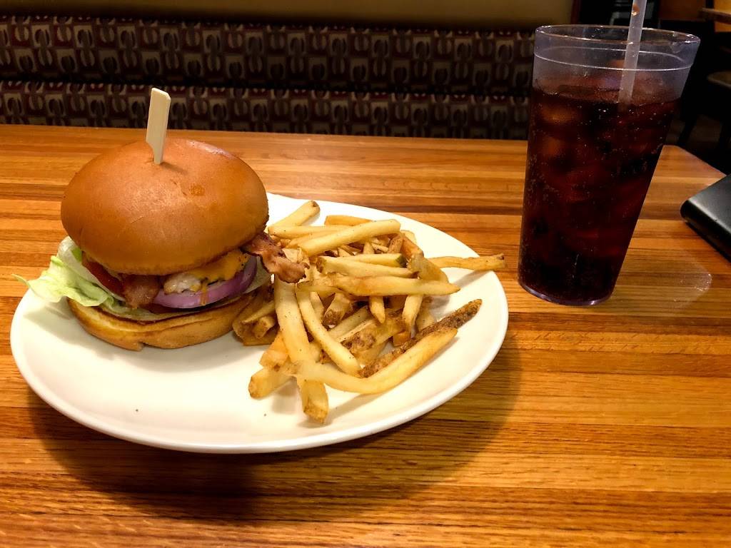 Applebees Grill + Bar | restaurant | 1701 McFarland Blvd E Suite 187, Tuscaloosa, AL 35404, USA | 2056330900 OR +1 205-633-0900