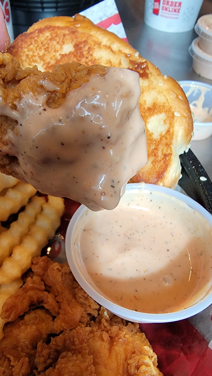 Raising Canes Chicken Fingers | restaurant | 2301 NE 8th St, Homestead, FL 33033, USA | 3057026422 OR +1 305-702-6422