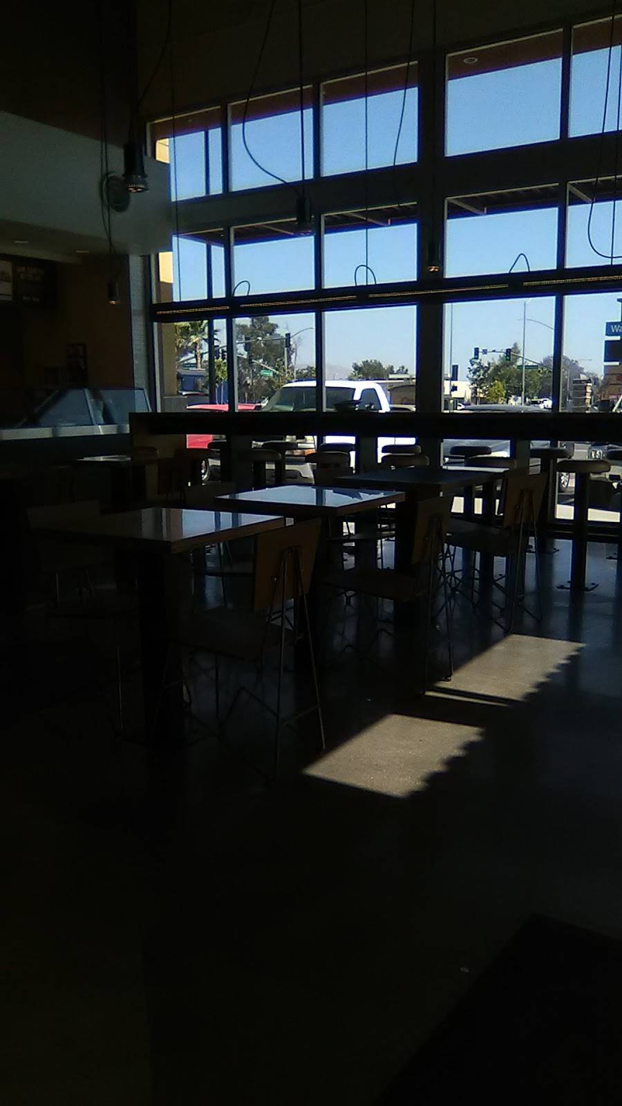 Chipotle Mexican Grill | restaurant | 1314 S Riverside Ave #4B, Rialto, CA 92376, USA | 9098797332 OR +1 909-879-7332