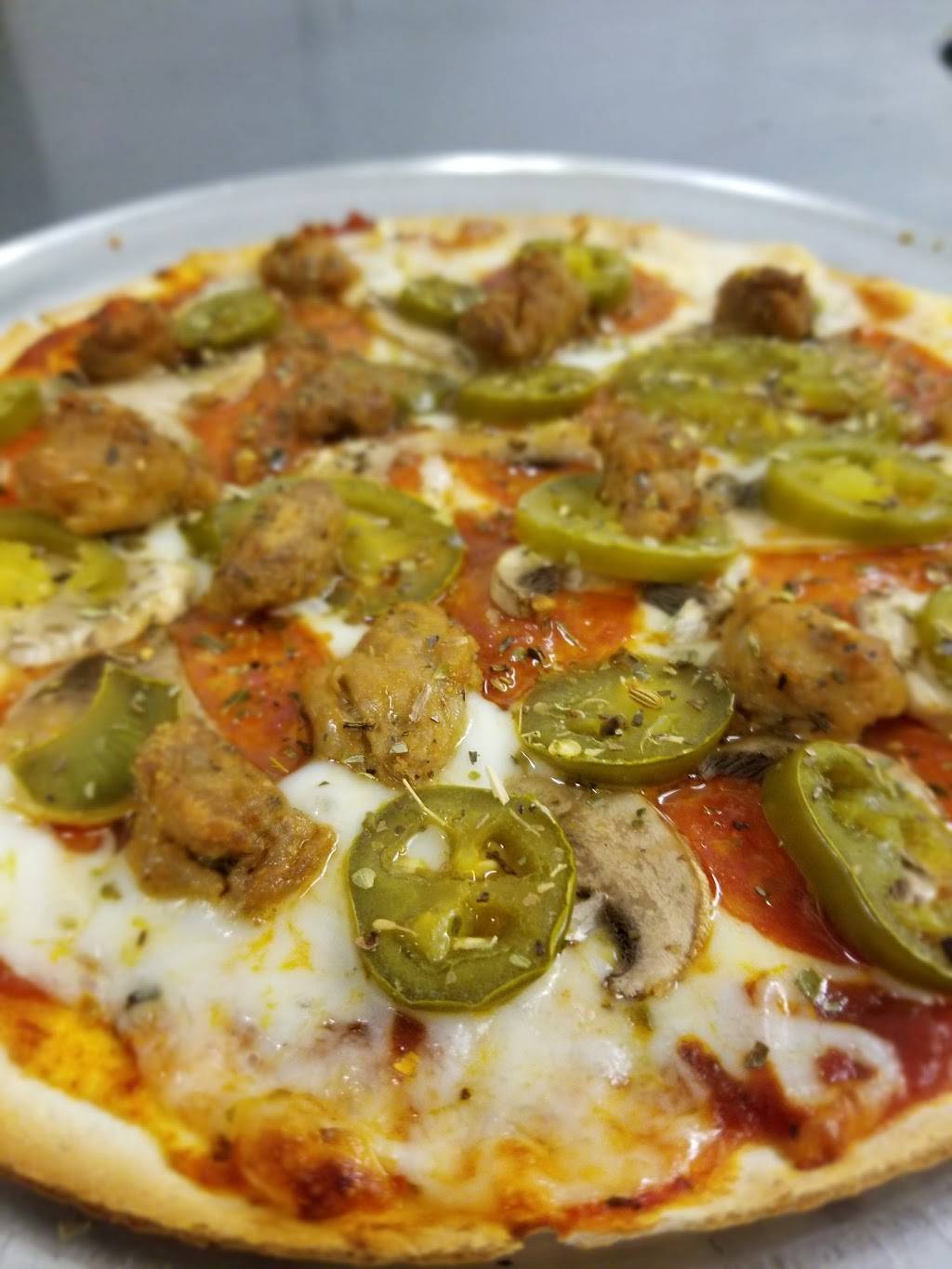 Hogs Haus Sports Bar & Grill | restaurant | 810 OFallon Rd, Weldon Spring, MO 63304, USA | 6363290006 OR +1 636-329-0006