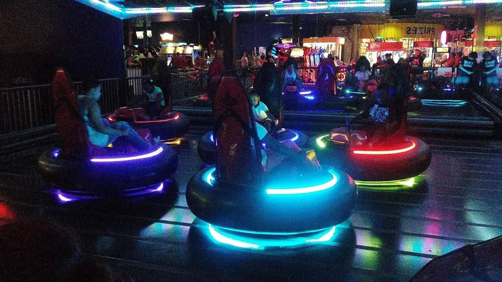 iTZ Family, Food, & Fun- Pasadena | restaurant | 5950 Fairmont Pkwy, Pasadena, TX 77505, USA | 2819982424 OR +1 281-998-2424