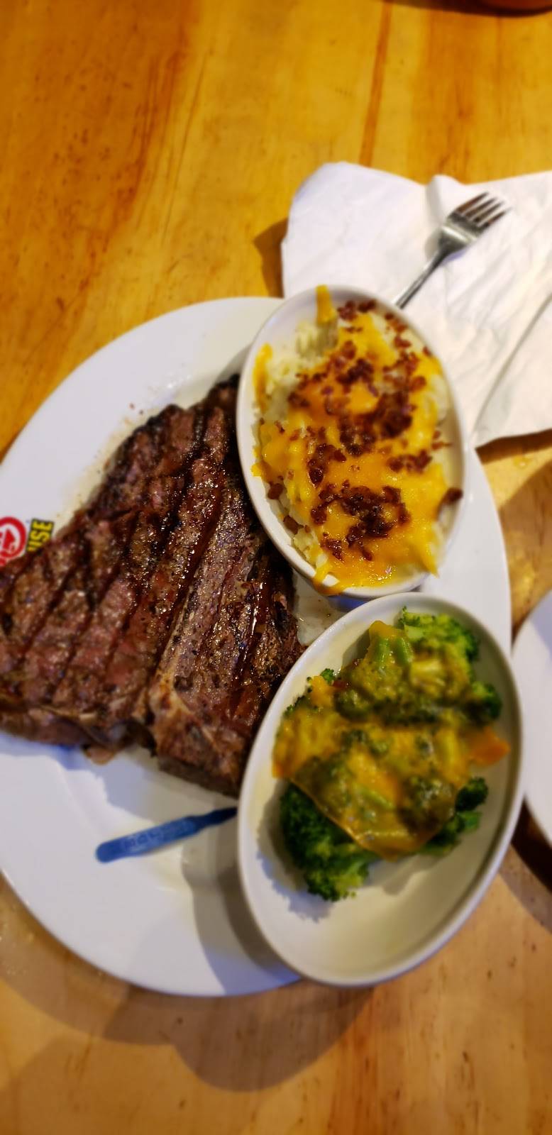 Logans Roadhouse | restaurant | 1560 Parkway, Sevierville, TN 37862, USA | 8654283326 OR +1 865-428-3326