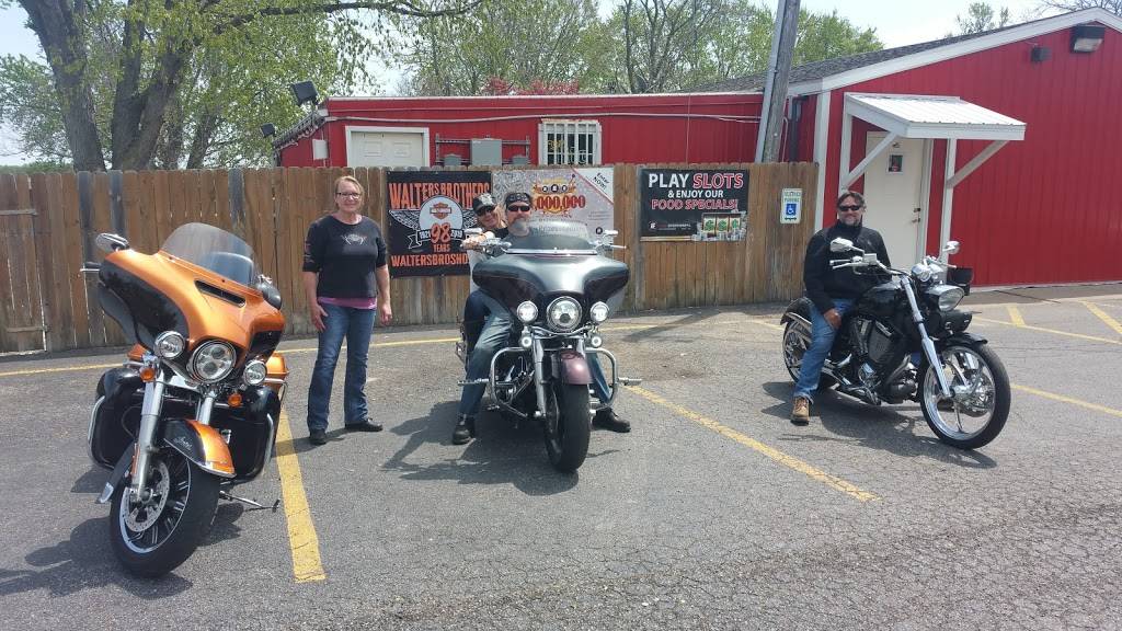 Burnzees Bar & Grill | restaurant | 413 E Knoxville St, Brimfield, IL 61517, USA | 3094469211 OR +1 309-446-9211