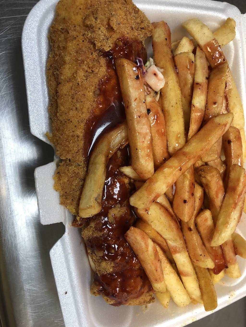 Chippers Seafood, Steaks & Melts | restaurant | 1245 Som Center Rd, Mayfield Heights, OH 44124, USA | 4406834575 OR +1 440-683-4575