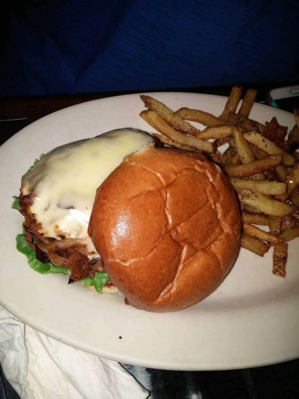 Fibber McGees | restaurant | 102 Cabot St, Beverly, MA 01915, USA | 9782320180 OR +1 978-232-0180