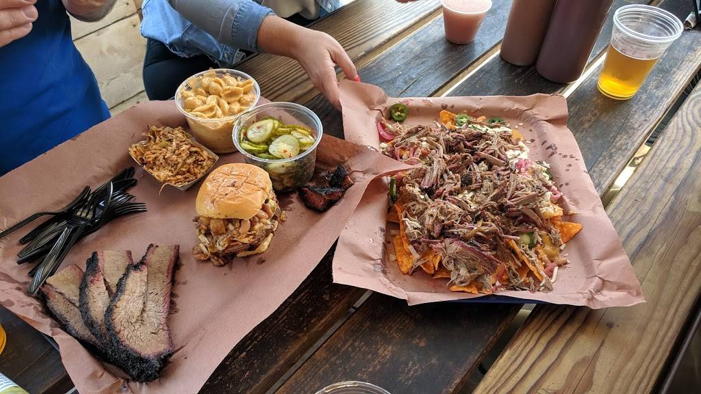 la Barbecue | restaurant | 2027 E Cesar Chavez St, Austin, TX 78702, USA | 5126059696 OR +1 512-605-9696
