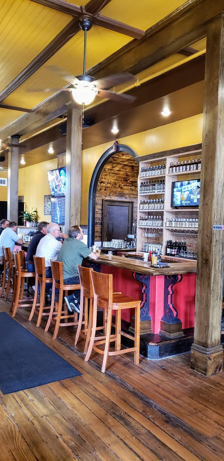 Grand River Brewery - Marshall | restaurant | 101 West Michigan Avenue, Marshall, MI 49068, USA | 2697279311 OR +1 269-727-9311