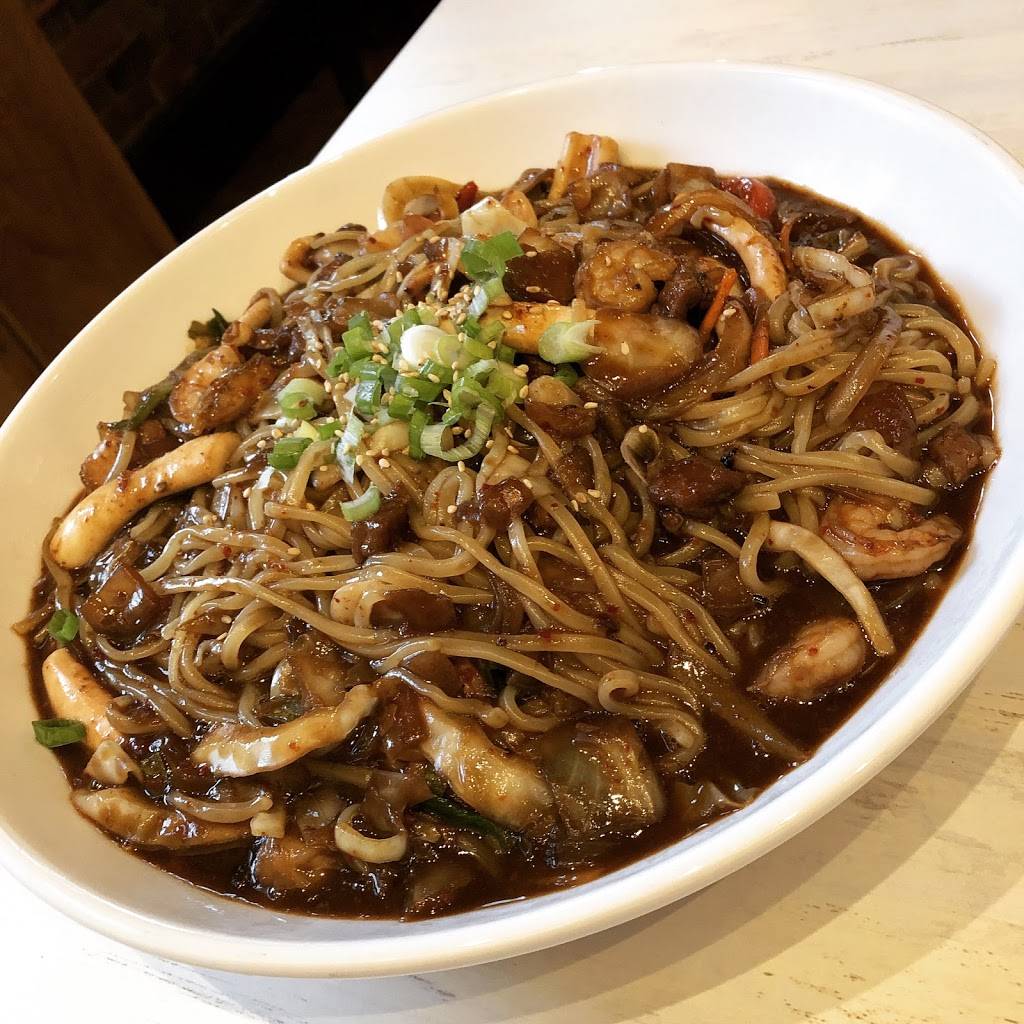 Samurai Sushi & Korean Pub | restaurant | 1318 6th Ave N, Nashville, TN 37208, USA | 6159537222 OR +1 615-953-7222