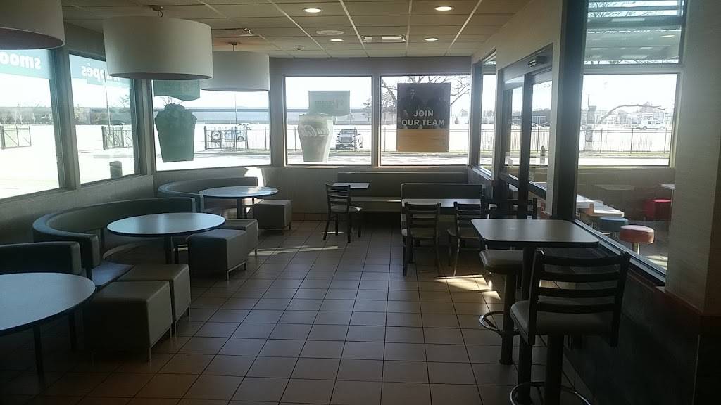 McDonalds | cafe | 321 N Morton Ave, Morton, IL 61550, USA | 3092632402 OR +1 309-263-2402