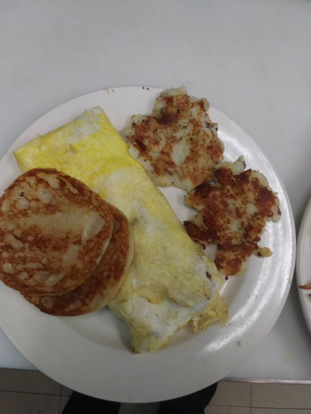 Margies Dream Diner | restaurant | 172 Hayward St, Manchester, NH 03103, USA | 6036277777 OR +1 603-627-7777