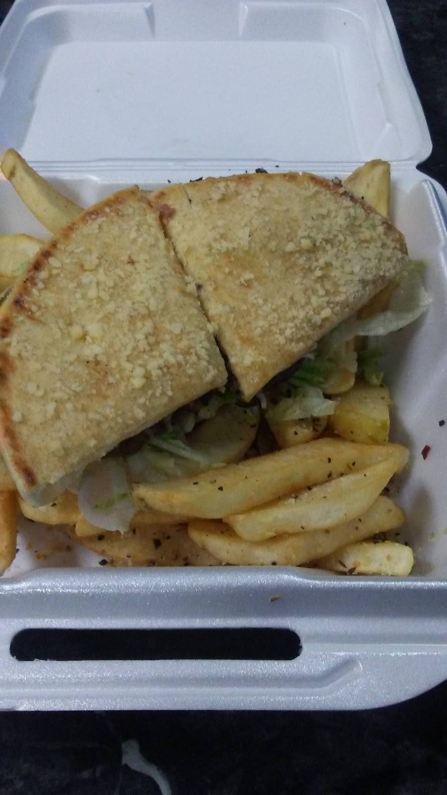 BBs Diner | restaurant | 5223 Seven Mile E, Detroit, MI 48234, USA | 3133660905 OR +1 313-366-0905