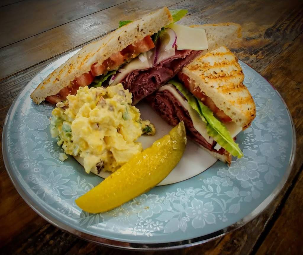 The Palate Dining Room | restaurant | 8334 FM279, Edom, TX 75754, USA | 9033430781 OR +1 903-343-0781