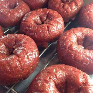 Pink Ribbon Donuts | cafe | 28601 Marguerite Pkwy A2, Mission Viejo, CA 92692, USA | 9493883737 OR +1 949-388-3737