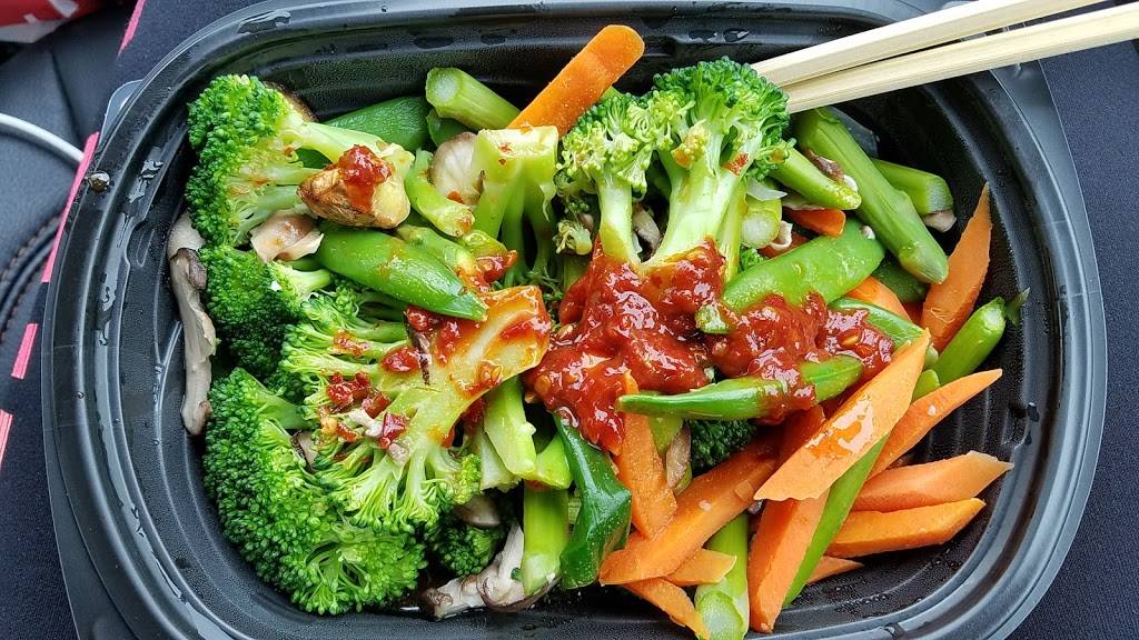 P.F. Changs | meal takeaway | Hamilton Place Mall, 2110 Hamilton Pl Blvd, Chattanooga, TN 37421, USA | 4232420045 OR +1 423-242-0045