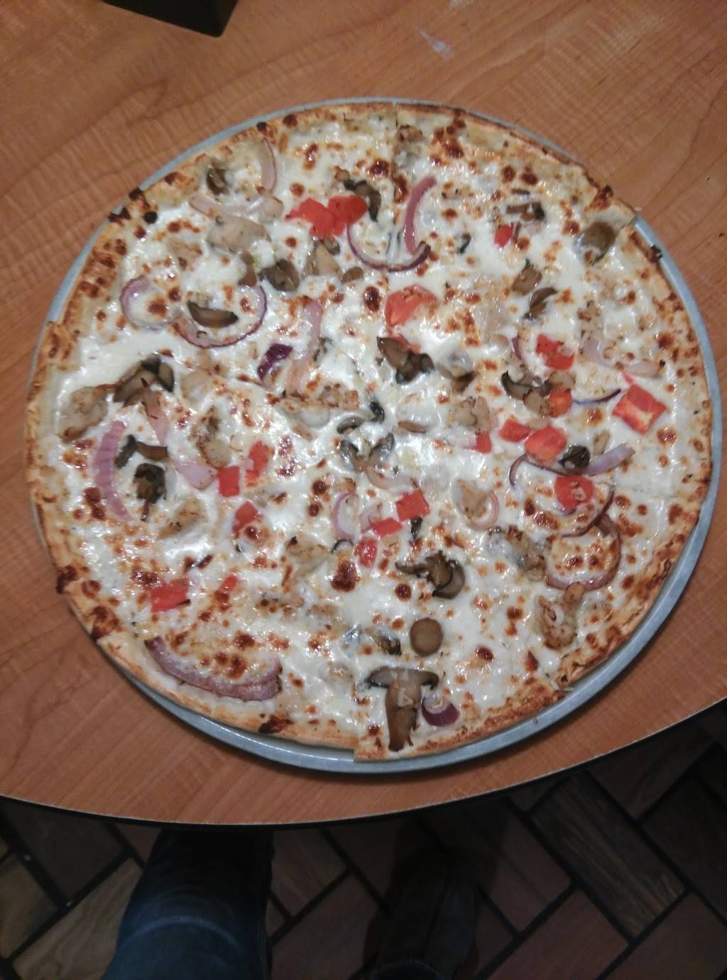 Kens Pizza | restaurant | 2105 W Main St, Prague, OK 74864, USA | 4055674944 OR +1 405-567-4944