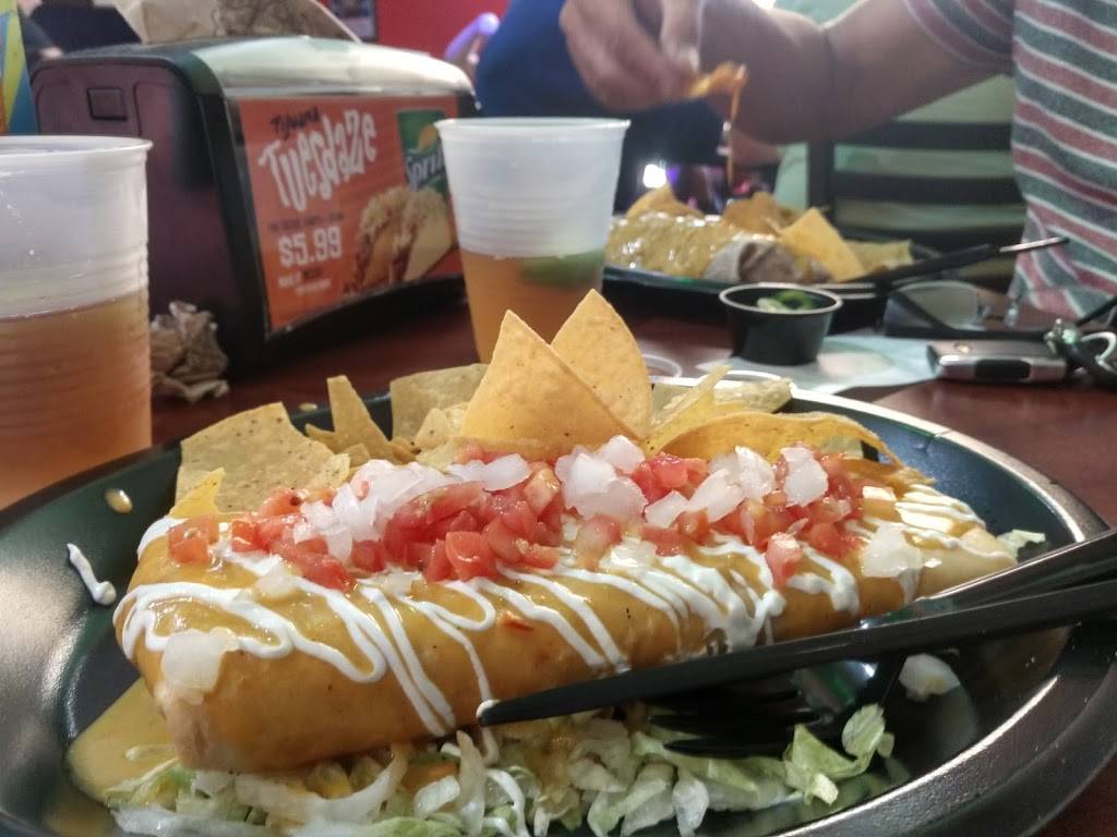 Tijuana Flats | restaurant | Lakewood Shopping Center 5635 San Jose Boulevard &, University Blvd W, Jacksonville, FL 32207, USA | 9047379938 OR +1 904-737-9938