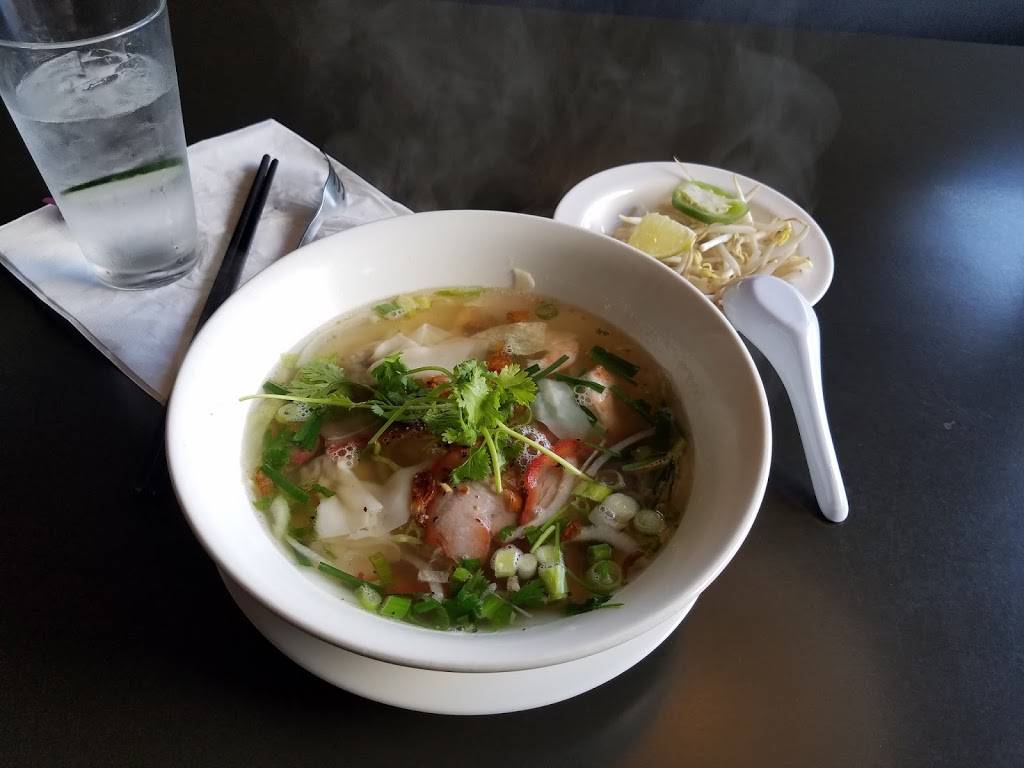 Saigon Restaurant | restaurant | 12100 W Center Rd, Omaha, NE 68144, USA | 4026977000 OR +1 402-697-7000