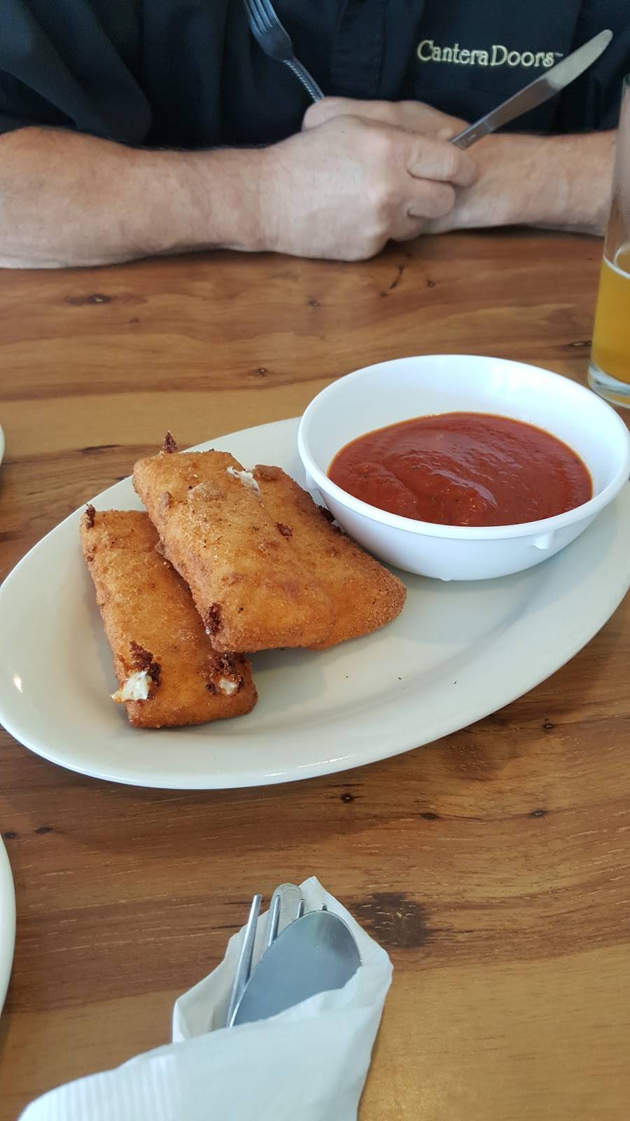 Steves Villa Capri | restaurant | 10412 Mastin St, Overland Park, KS 66212, USA | 9136487770 OR +1 913-648-7770