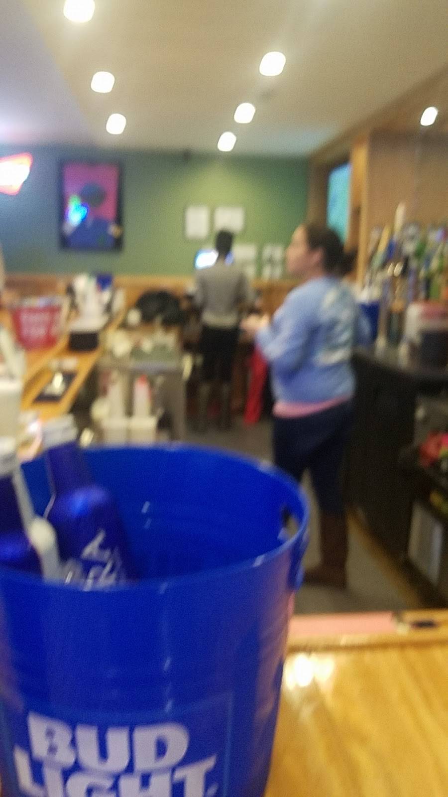 Parkside Sports Grille | restaurant | 521 Clinton St, Newton Grove, NC 28366, USA | 9105946500 OR +1 910-594-6500