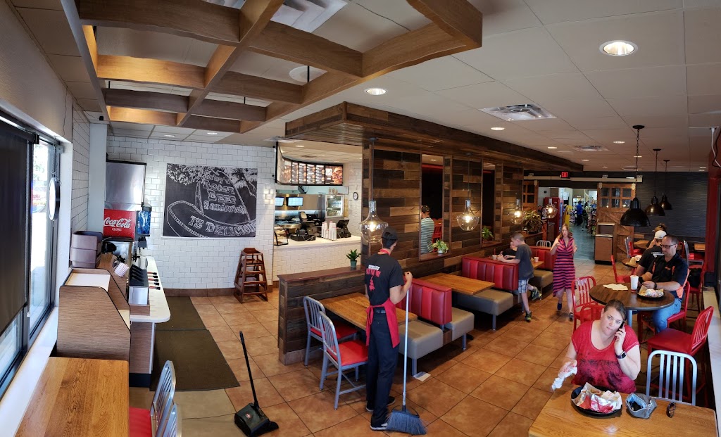 Arbys | meal takeaway | 37770 N Vulture Mine Rd, Wickenburg, AZ 85390, USA | 9286844976 OR +1 928-684-4976