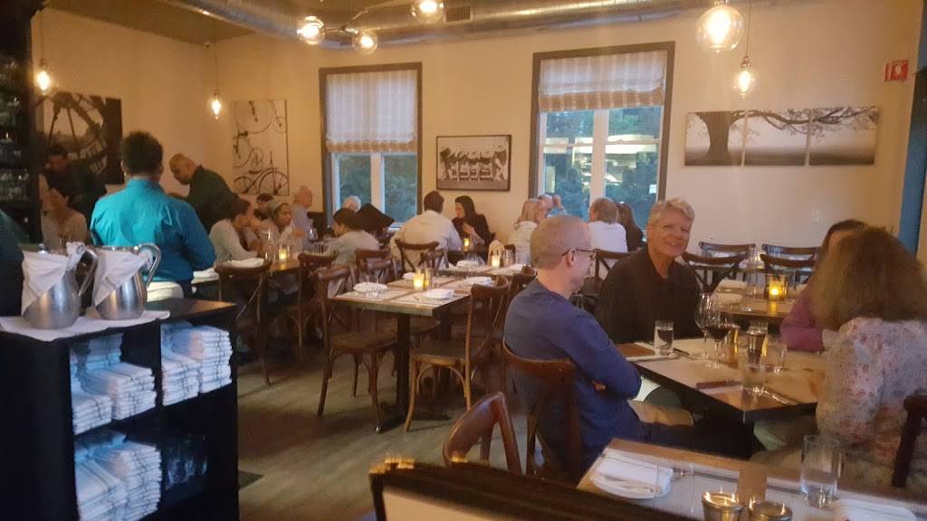 Capers Restaurant | restaurant | 531 N Main St, Port Chester, NY 10573, USA | 9144818833 OR +1 914-481-8833