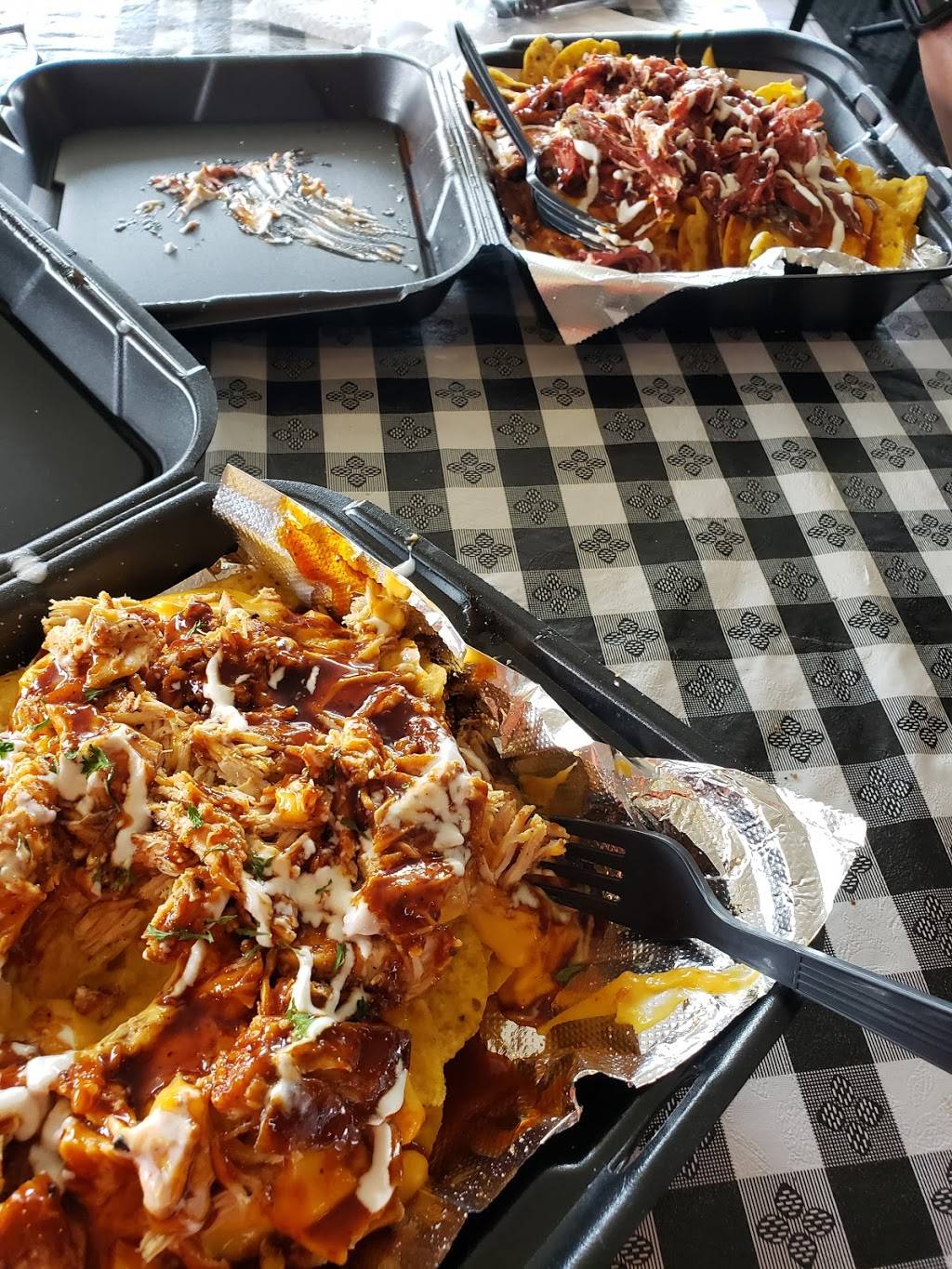 Crutchfields Bar-B-Q | restaurant | 2661 N Hollywood St, Memphis, TN 38127, USA | 9014339594 OR +1 901-433-9594