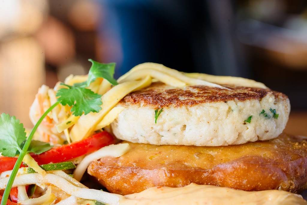 Beach Shop & Grill | restaurant | 701 S Anderson Blvd, Topsail Beach, NC 28445, USA | 9103286501 OR +1 910-328-6501