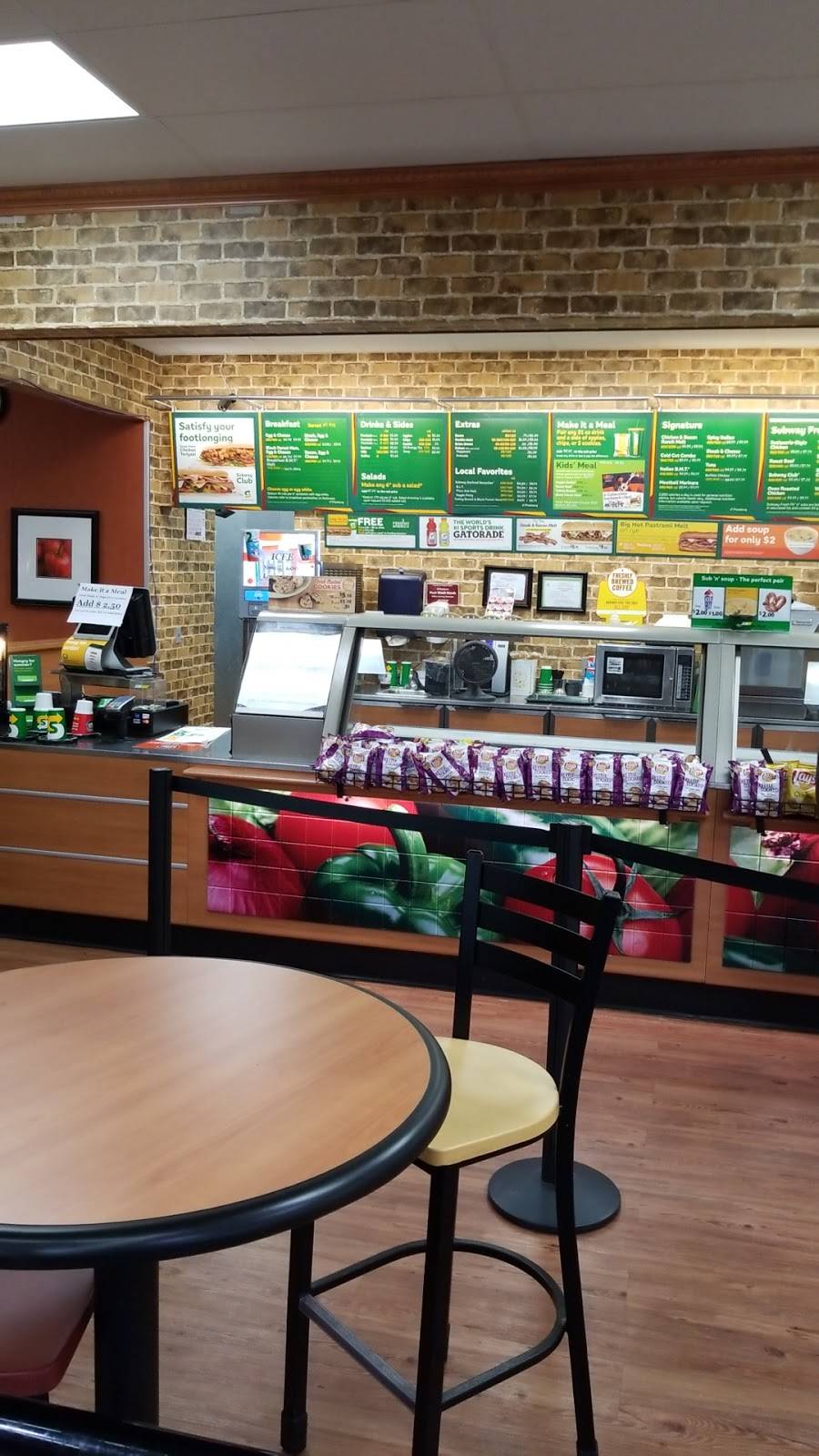 Subway | restaurant | 844 Cleveland Ave, East Point, GA 30344, USA | 4042090542 OR +1 404-209-0542