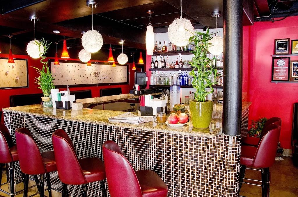 Green Papaya | restaurant | 3211 Oak Lawn Ave B, Dallas, TX 75219, USA | 2145214811 OR +1 214-521-4811