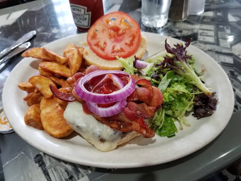 Mr Biggs Bar & Grill | restaurant | 596 10th Ave, New York, NY 10036, USA | 2122462030 OR +1 212-246-2030