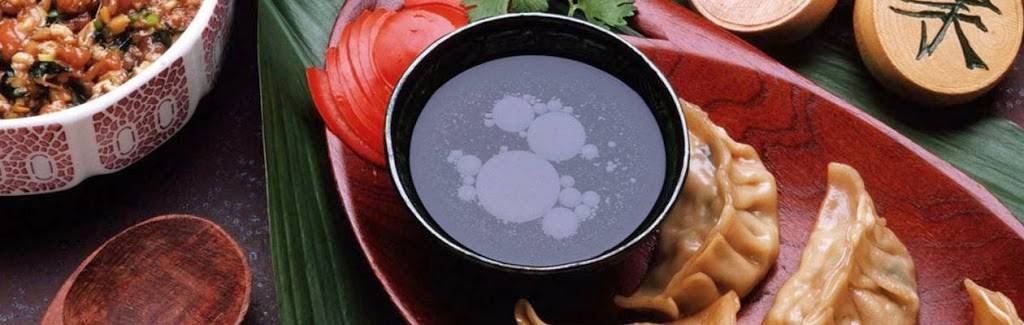 Dragon Palace Chinese Restaurant | meal delivery | 1850 Dundas St E, Mississauga, ON L4X 1L9, Canada | 9052799111 OR +1 905-279-9111