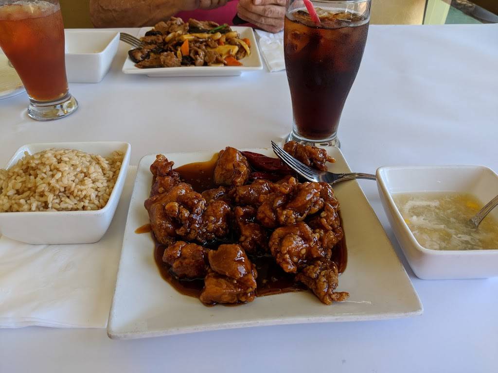 Shangri La China Bistro Restaurant | restaurant | 1300 McHenry Ave, Modesto, CA 95350, USA | 2095297968 OR +1 209-529-7968