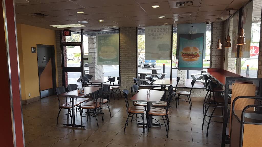 Jack in the Box | restaurant | 10809 Tierrasanta Blvd, San Diego, CA 92124, USA | 8582688228 OR +1 858-268-8228